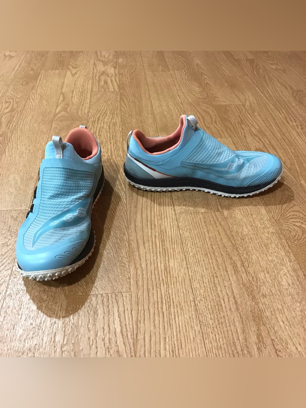 Saucony Women's Switchback 2 Running Shoes BOA Sneakers blue River Copper sz 11